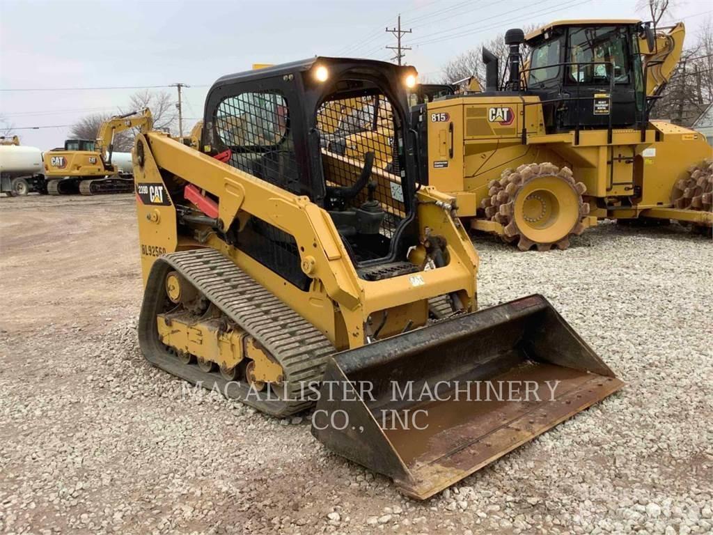 CAT 239D 推土機