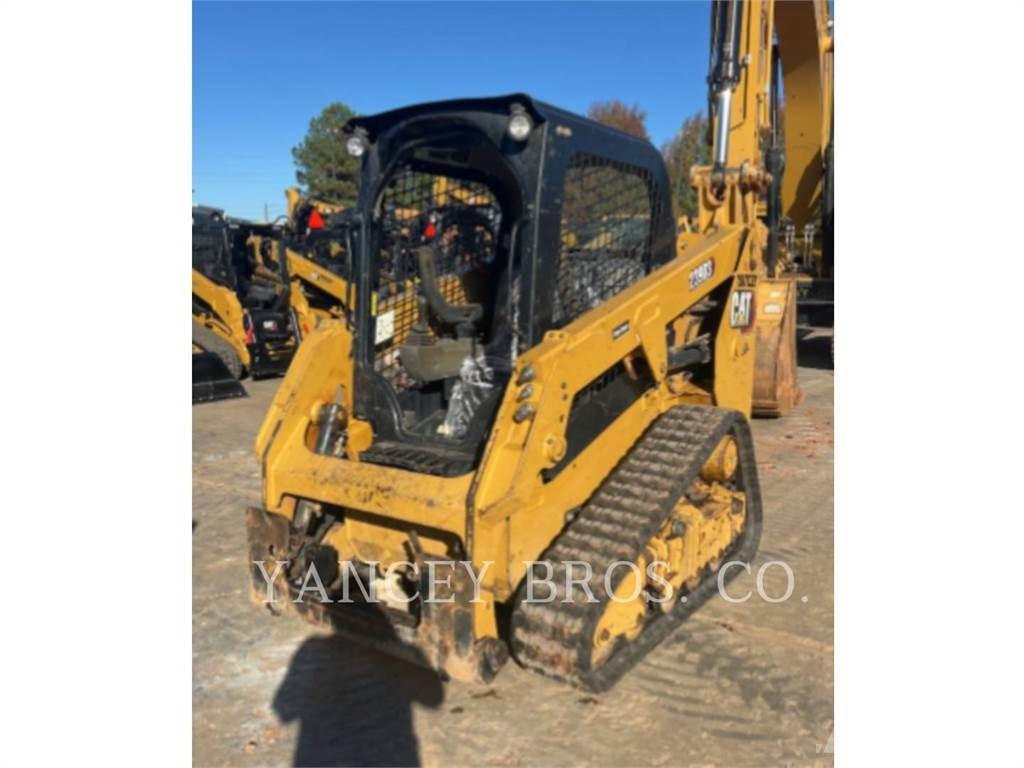 CAT 239D3 滑移轉向裝載機