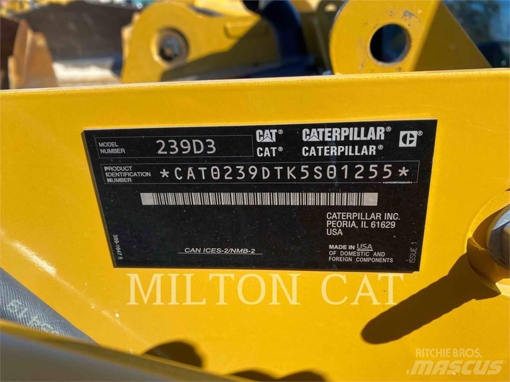 CAT 239D3 推土機