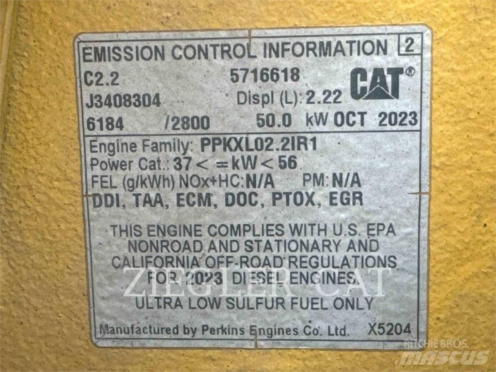 CAT 239D3 推土機