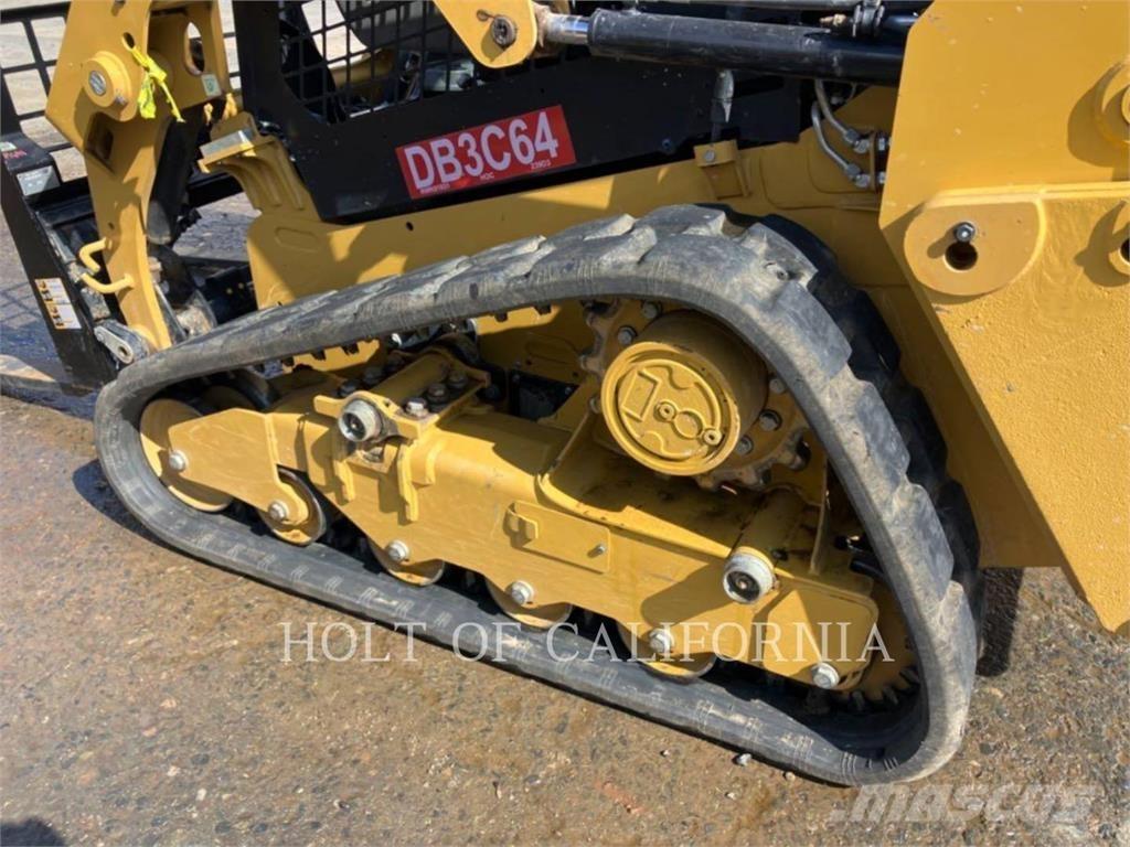 CAT 239D3 滑移轉向裝載機