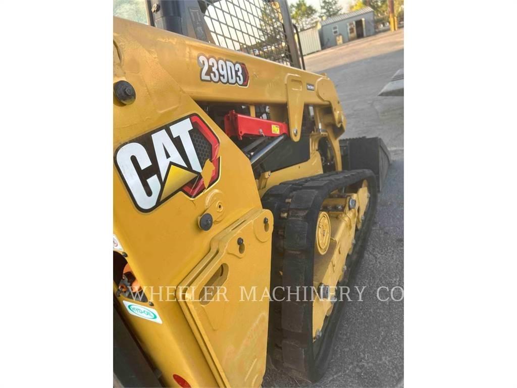 CAT 239D3 C1H2 推土機