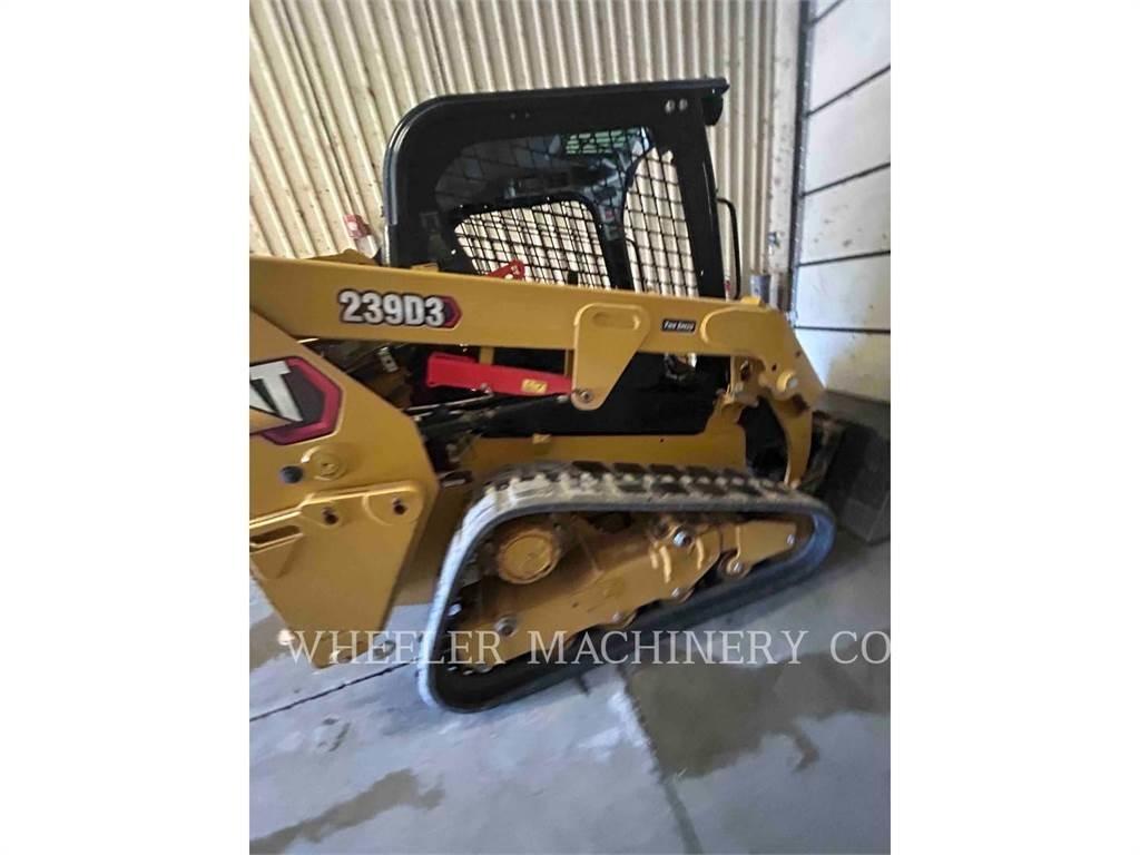 CAT 239D3 C1H2 推土機