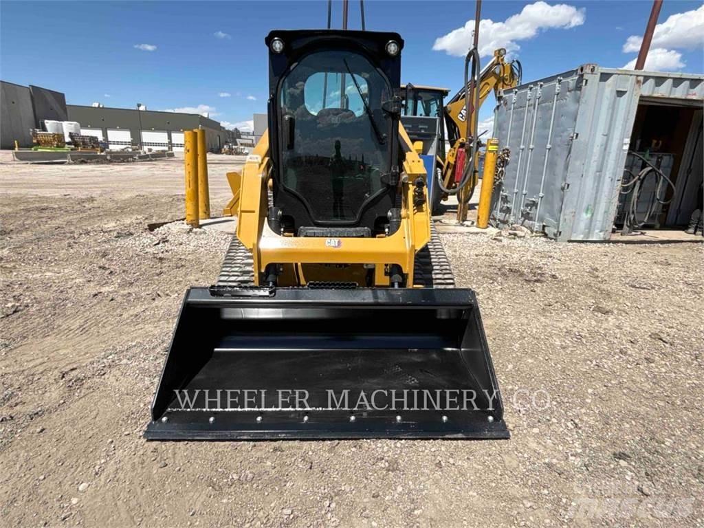 CAT 239D3 C3H2 推土機