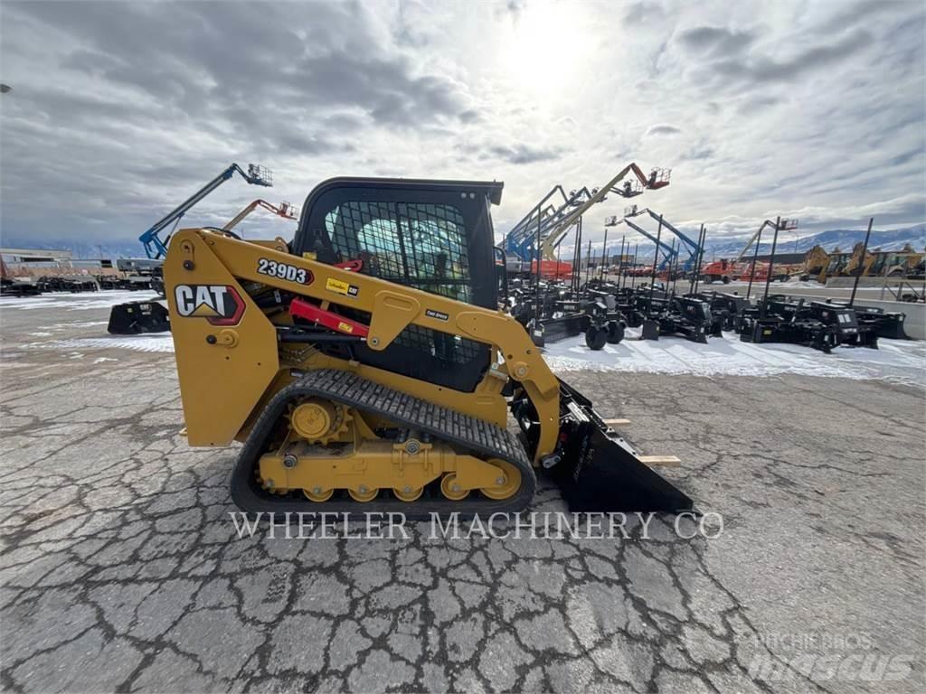 CAT 239D3 C3H2 推土機