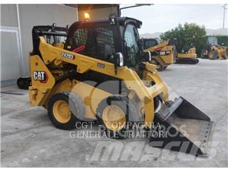 CAT 242D3 滑移轉向裝載機