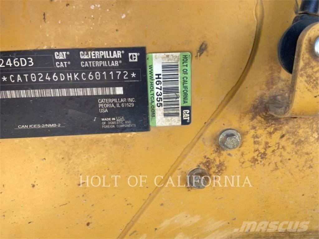 CAT 246 HF 滑移轉向裝載機