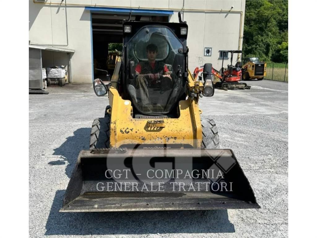 CAT 246C ZDC 滑移轉向裝載機