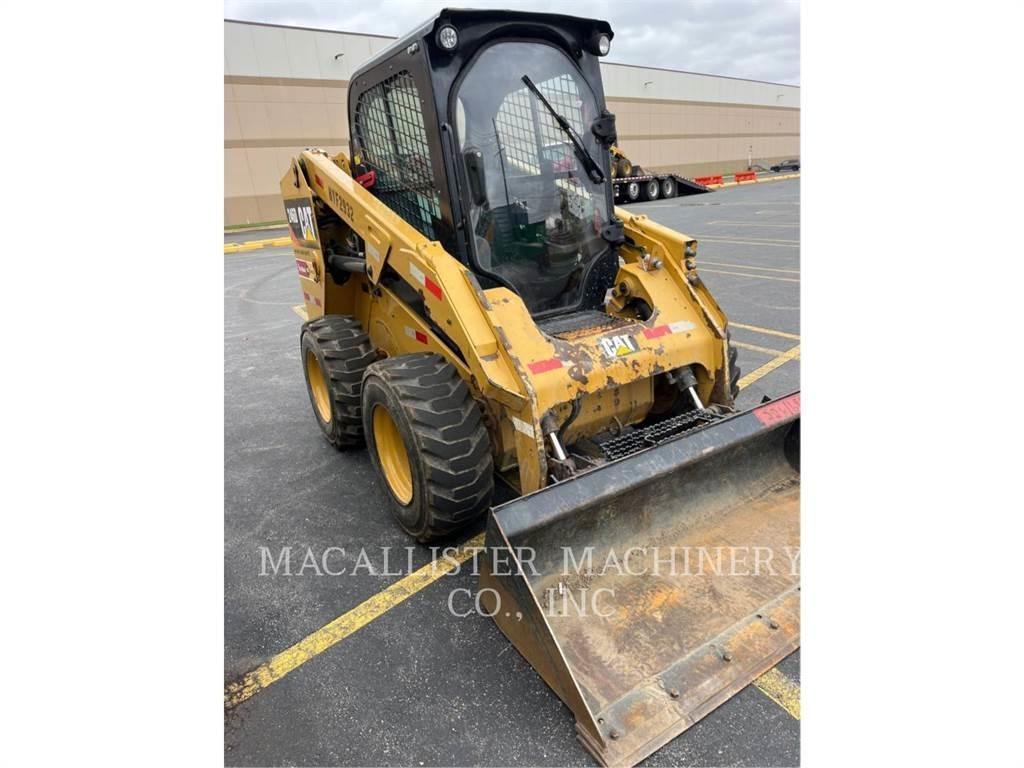 CAT 246D 滑移轉向裝載機