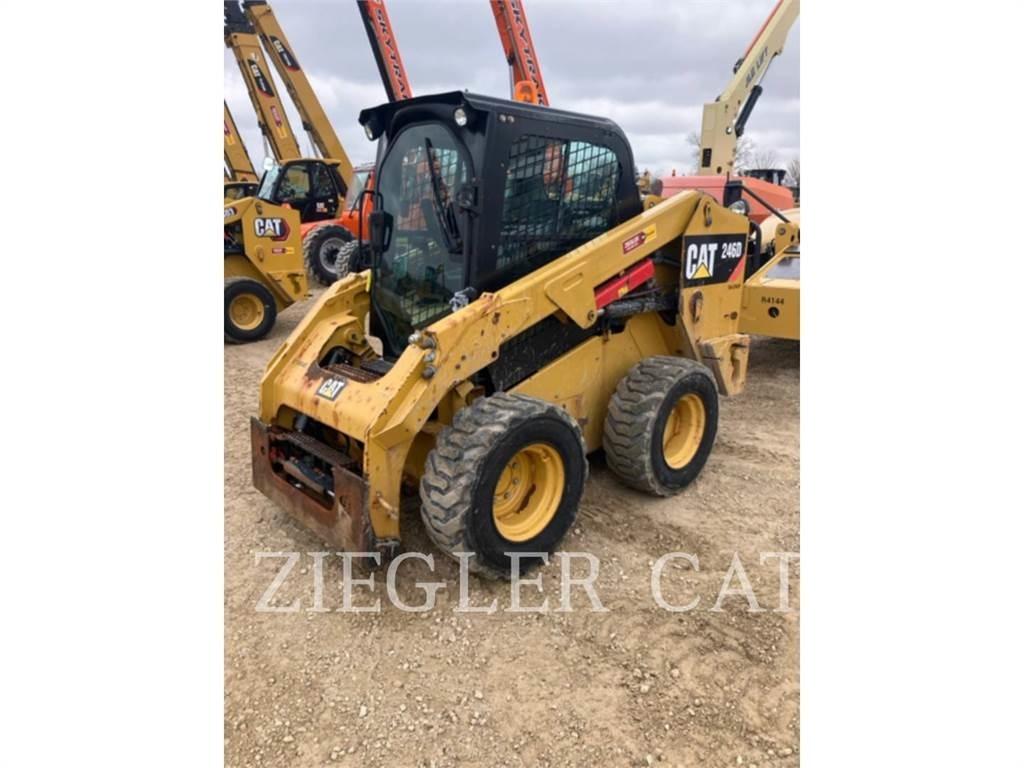 CAT 246D 滑移轉向裝載機