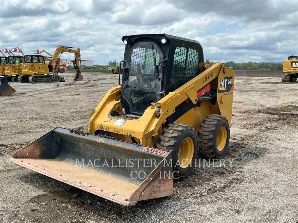 CAT 246D 滑移轉向裝載機