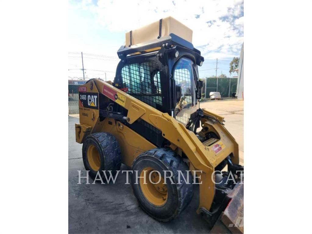 CAT 246D CBHF 滑移轉向裝載機