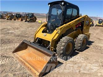 CAT 246D3 滑移轉向裝載機