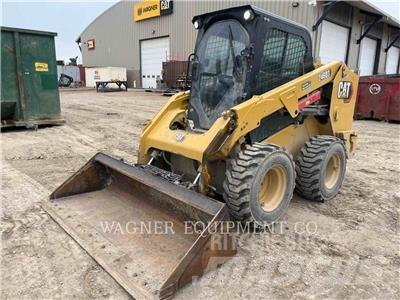 CAT 246D3 滑移轉向裝載機