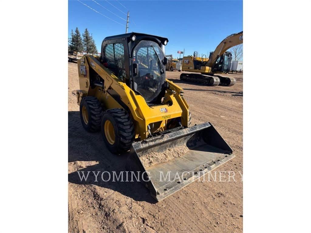CAT 246D3 滑移轉向裝載機