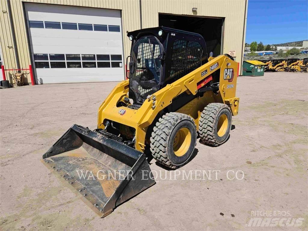 CAT 246D3 滑移轉向裝載機