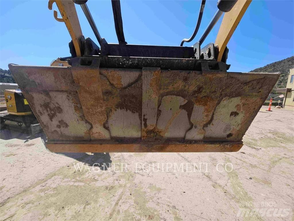CAT 246D3 滑移轉向裝載機