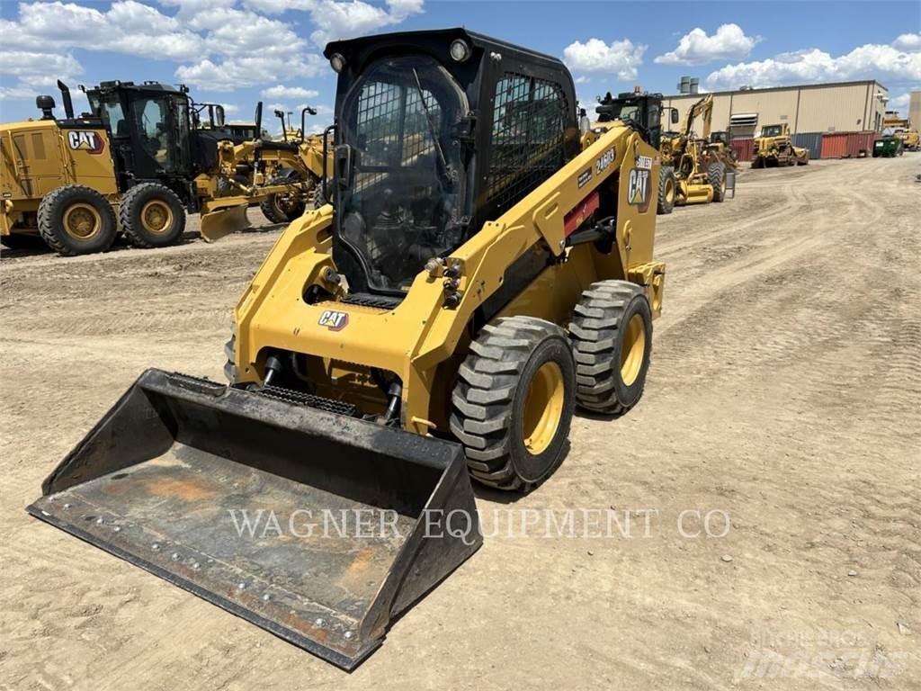CAT 246D3 滑移轉向裝載機