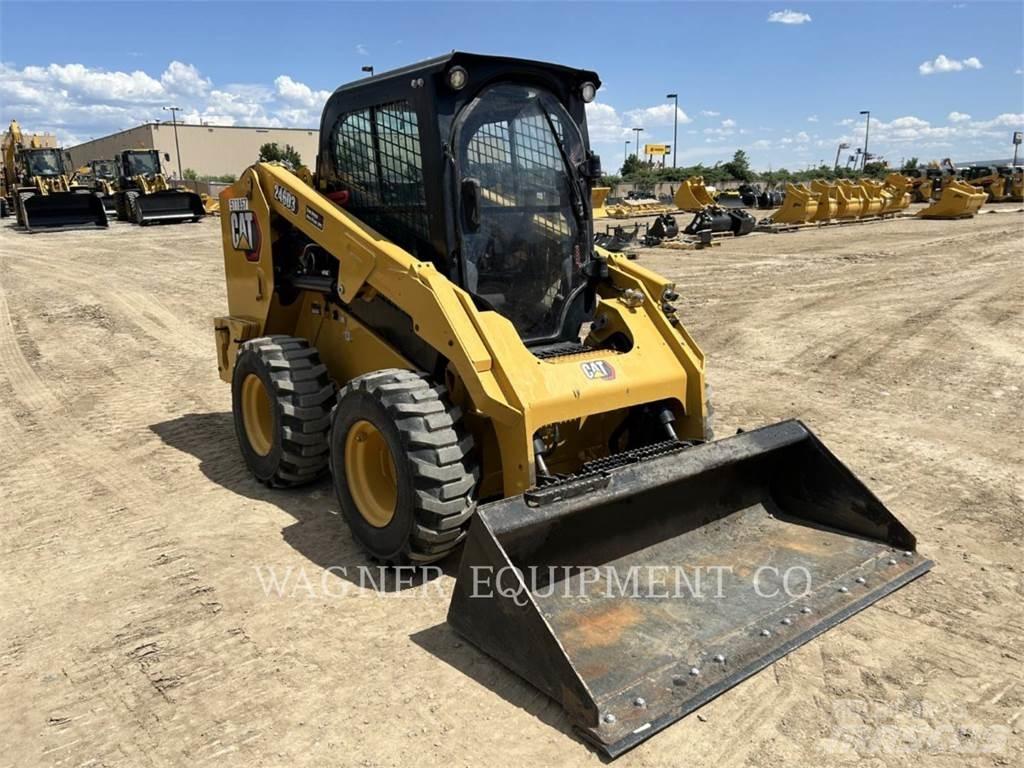 CAT 246D3 滑移轉向裝載機
