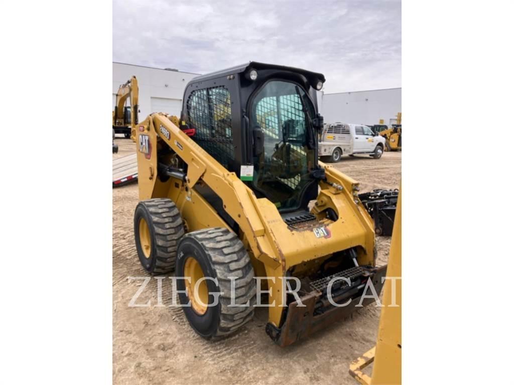 CAT 246D3 滑移轉向裝載機