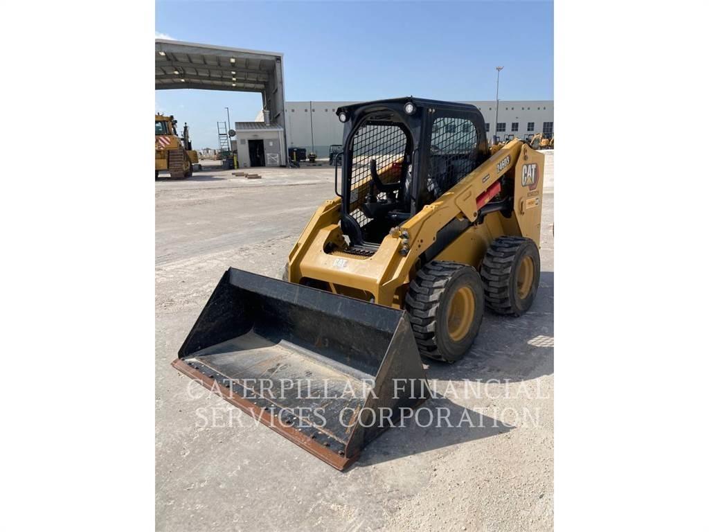 CAT 246D3 滑移轉向裝載機
