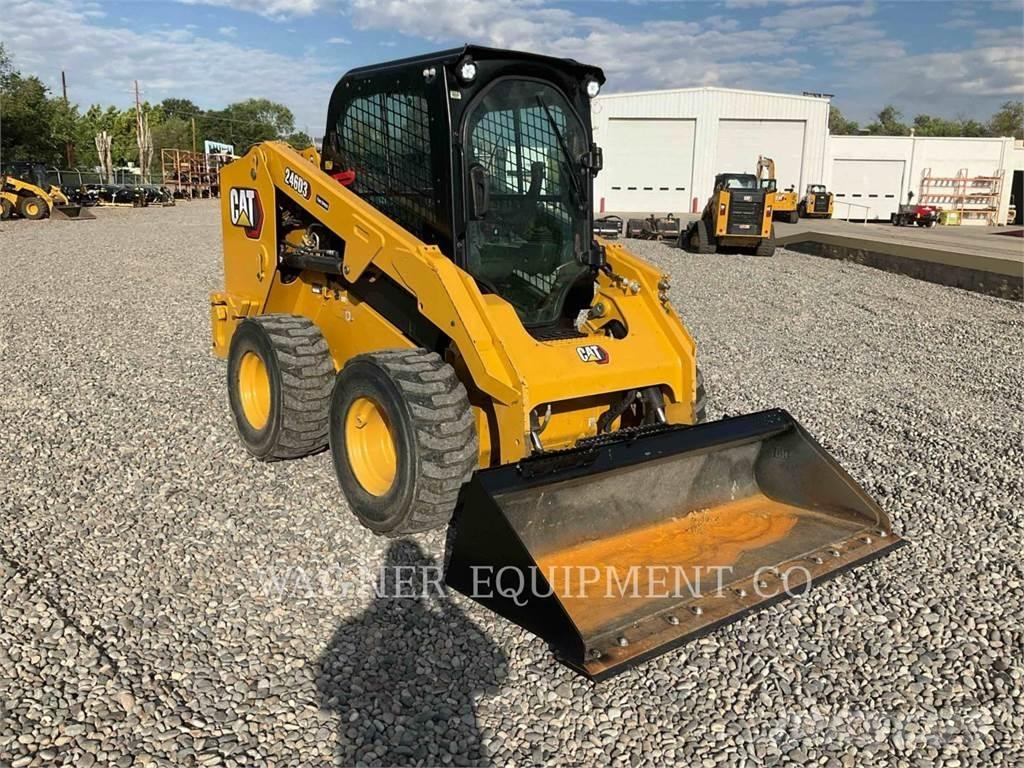 CAT 246D3 滑移轉向裝載機