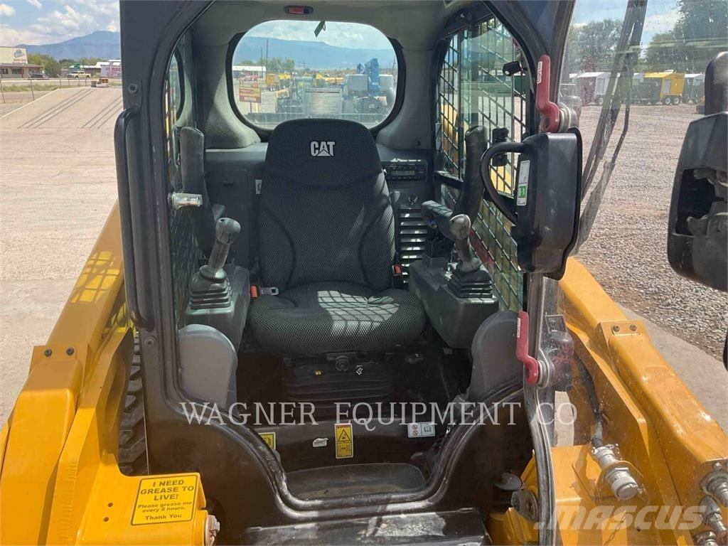 CAT 246D3 滑移轉向裝載機