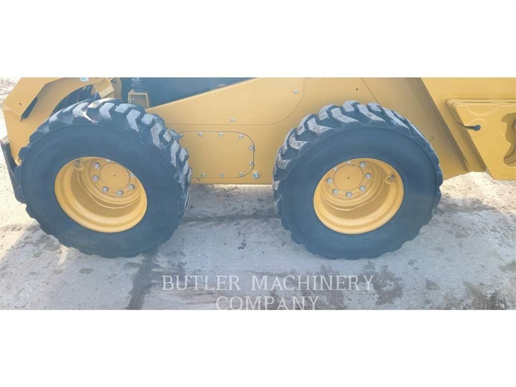 CAT 246D3 C3D3 滑移轉向裝載機