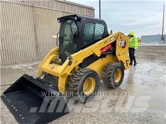 CAT 246D3 C3H2 滑移轉向裝載機