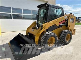 CAT 246D3 C3H2 滑移轉向裝載機