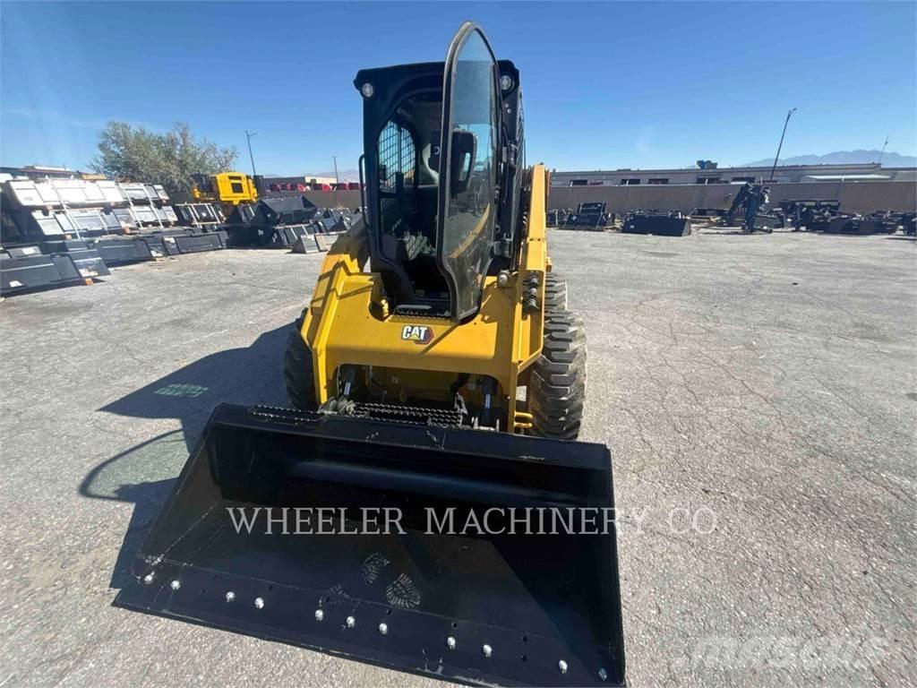 CAT 246D3 C3H2 滑移轉向裝載機
