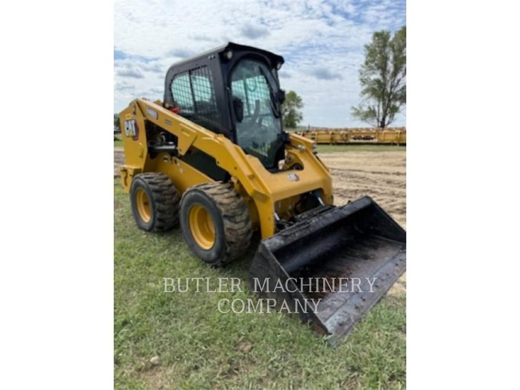 CAT 246D3 C3H2 滑移轉向裝載機