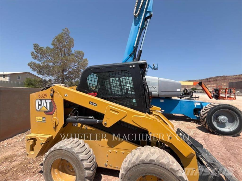 CAT 246D3 C3H2 滑移轉向裝載機