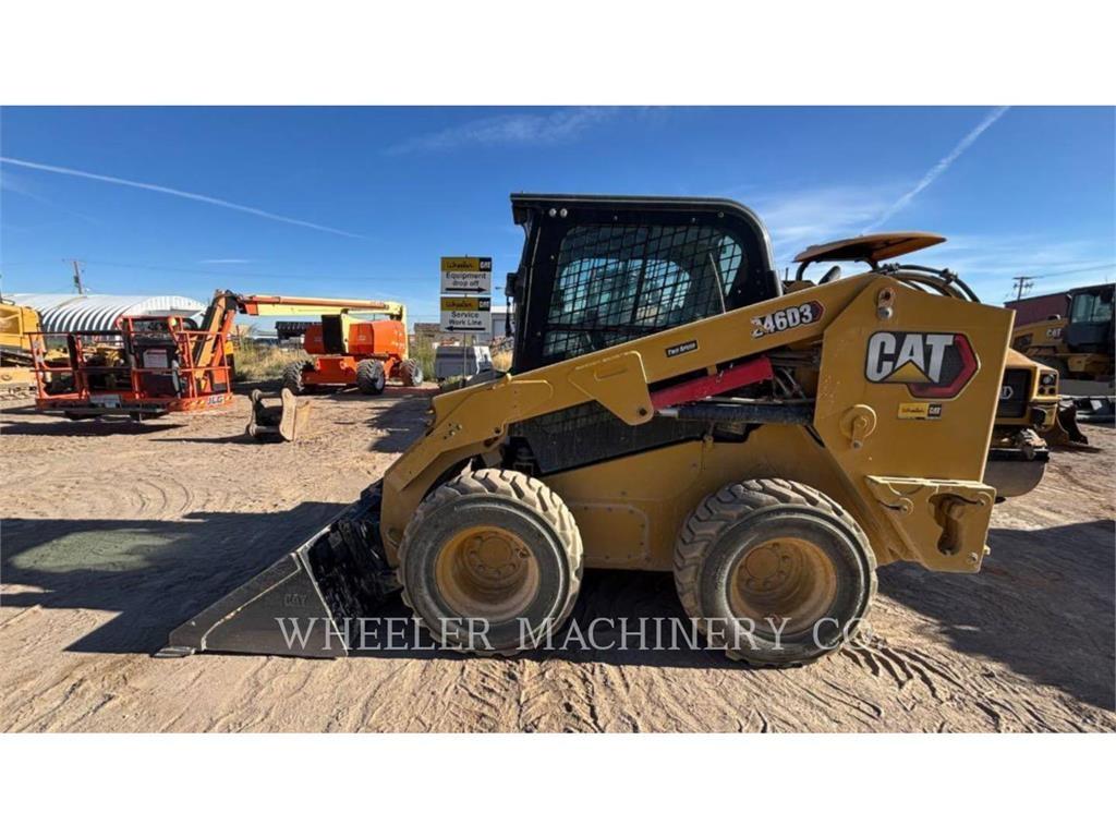 CAT 246D3 C3H2 滑移轉向裝載機