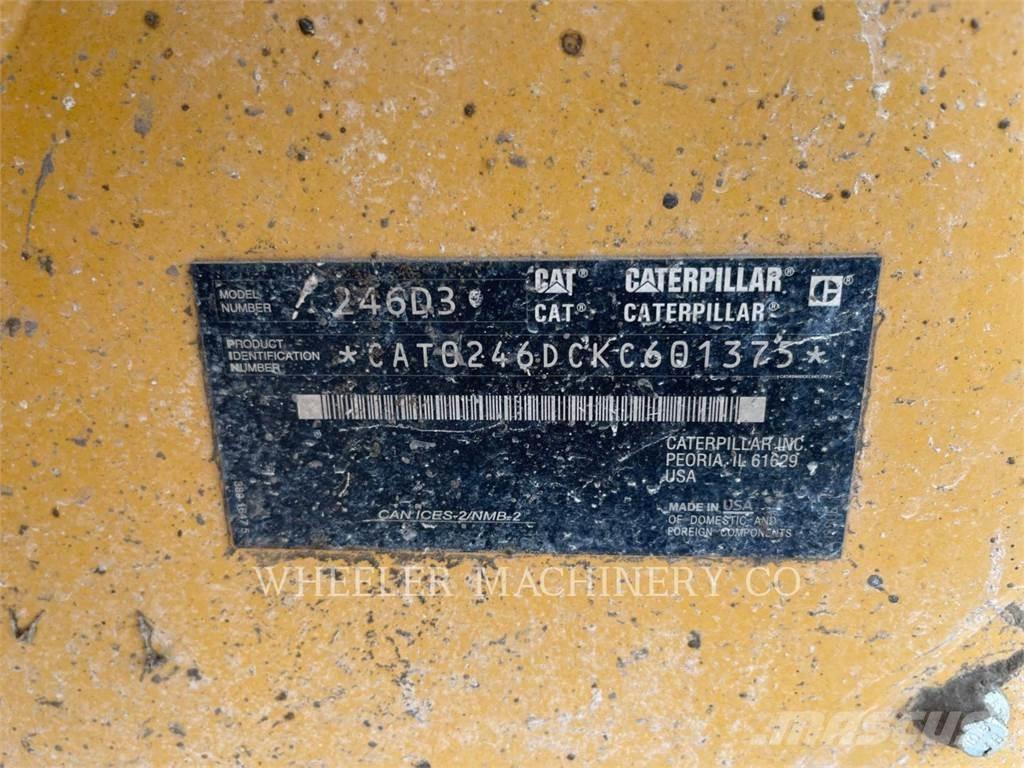 CAT 246D3 C3H2 滑移轉向裝載機