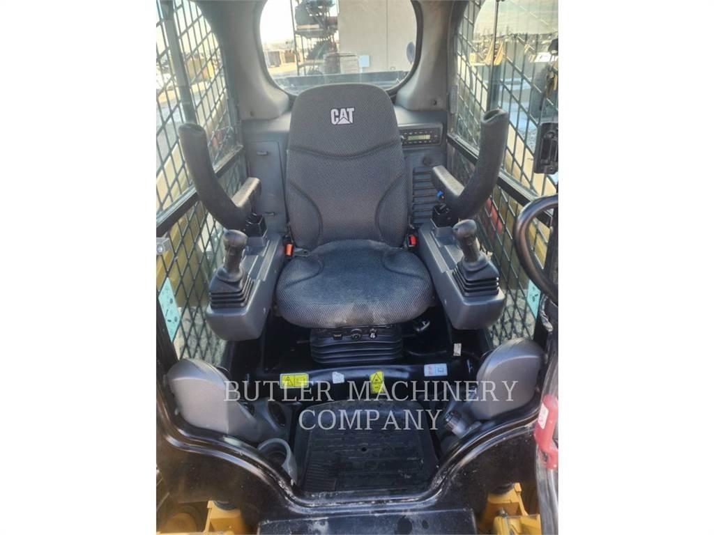 CAT 246D3 C3H3 滑移轉向裝載機