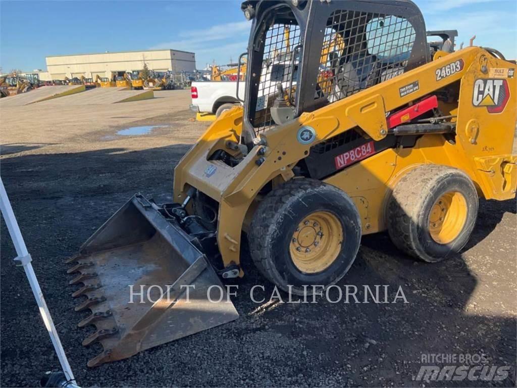 CAT 246D3 HF 滑移轉向裝載機