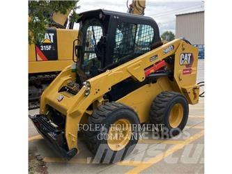 CAT 246D3XPS2C 滑移轉向裝載機