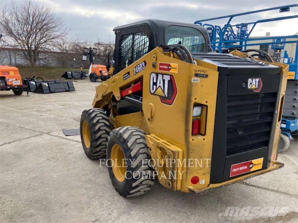 CAT 246D3XPS2C 滑移轉向裝載機