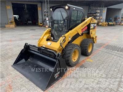 CAT 246DLRC 滑移轉向裝載機
