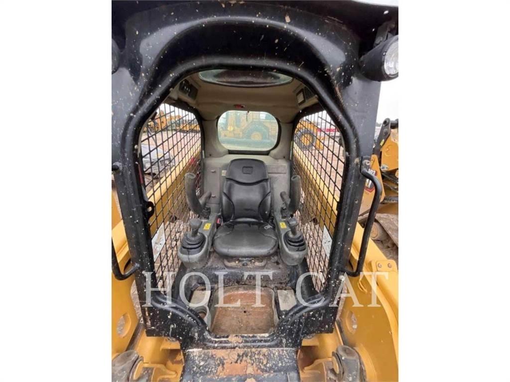 CAT 249D 滑移轉向裝載機