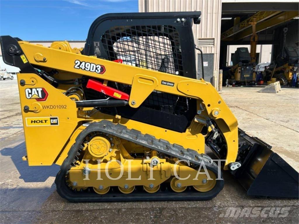 CAT 249D 滑移轉向裝載機