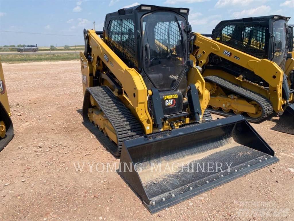 CAT 255 滑移轉向裝載機