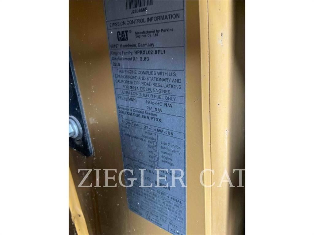 CAT 255 推土機