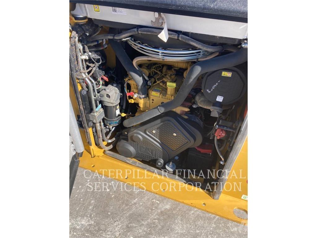 CAT 255-05 推土機