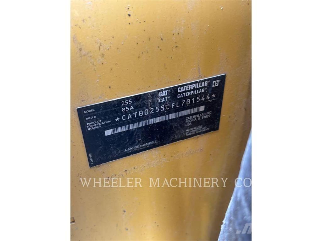 CAT 255 C3HF 推土機