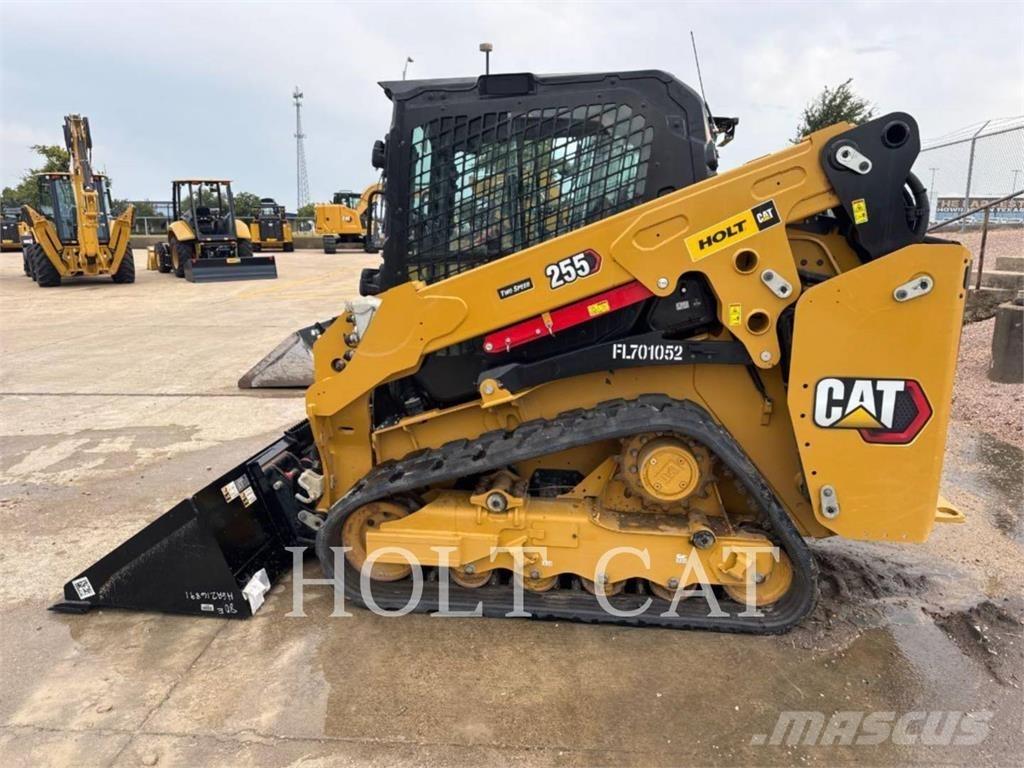 CAT 255 CAB 滑移轉向裝載機