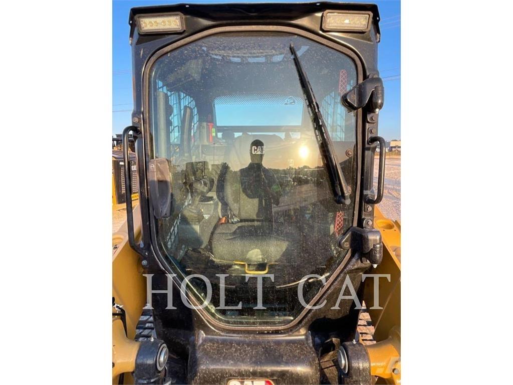 CAT 255 DEMO 滑移轉向裝載機