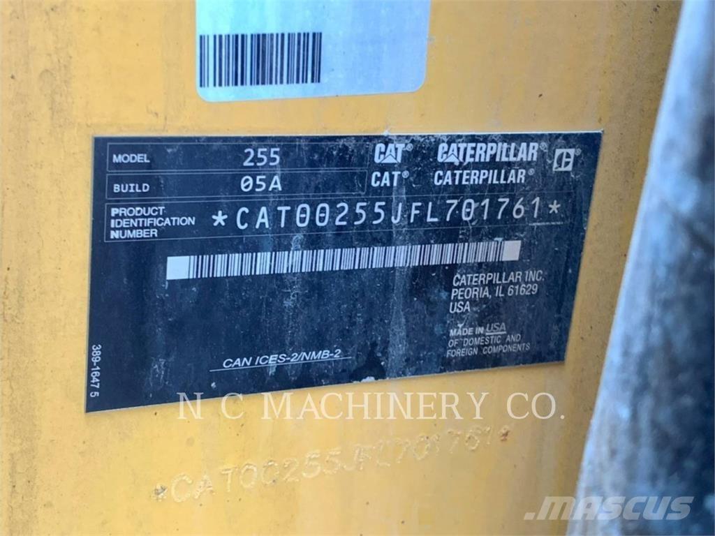 CAT 255 HP3CB 滑移轉向裝載機