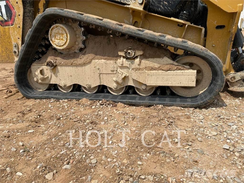 CAT 255 XPS 滑移轉向裝載機